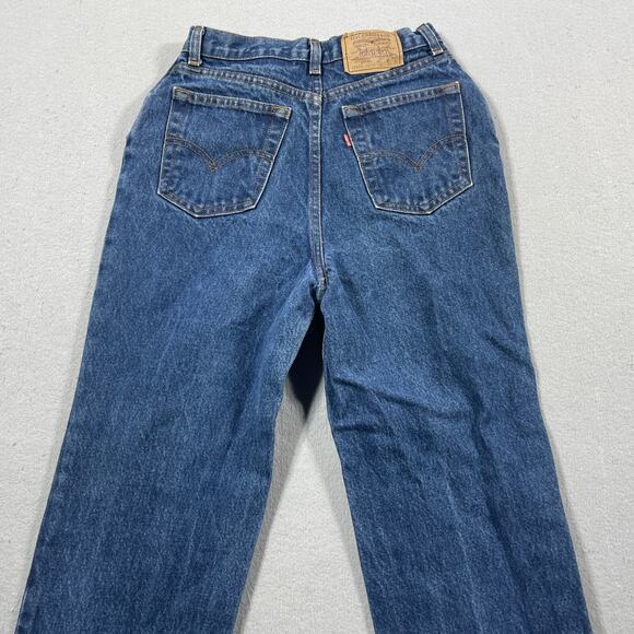 Vtg Levi's 556 Jeans Women Petites Mid Wash Mid Rise Relaxed Fit 90s Denim 26x28 - Picture 9 of 13